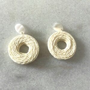 A new day Ratton earrings Cream circle stud nickel free fashion jewelry new OS